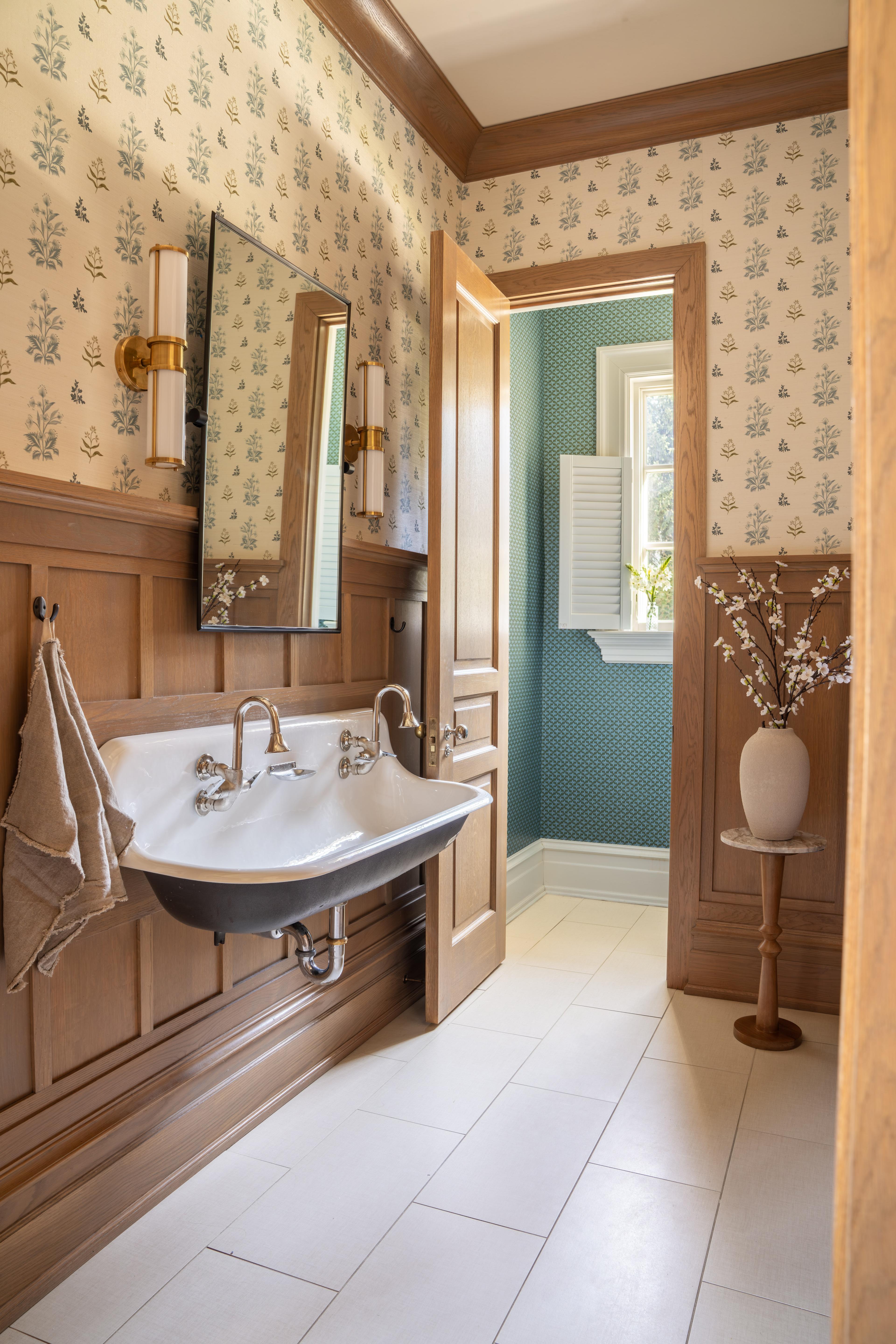 Decorative finishes